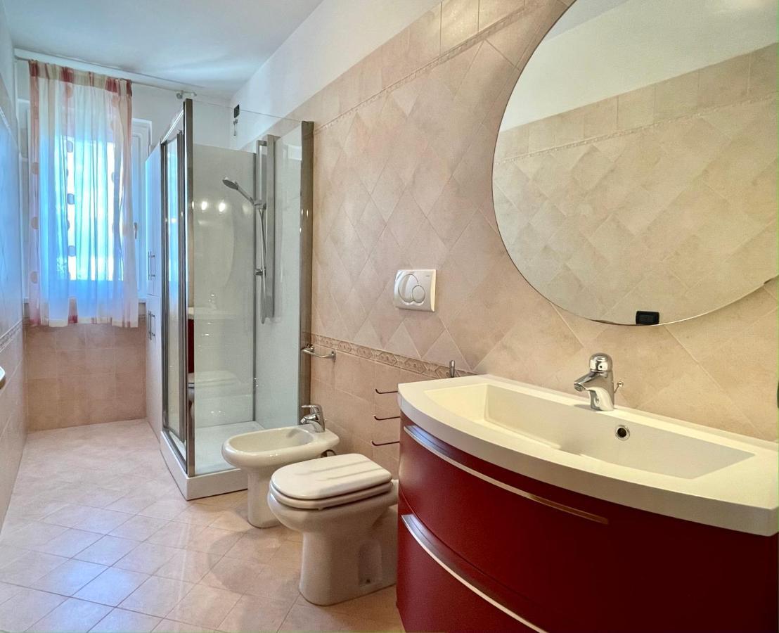 Sunset Boutique Apartment Marina di Massa Eksteriør billede