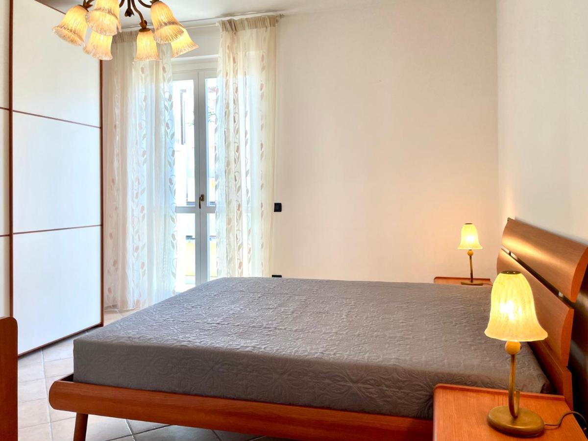 Sunset Boutique Apartment Marina di Massa Eksteriør billede